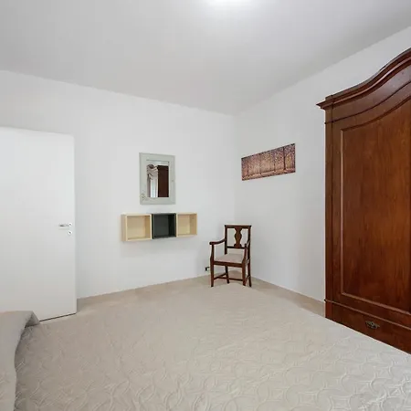 Villino Chiara Apartment Pannesi